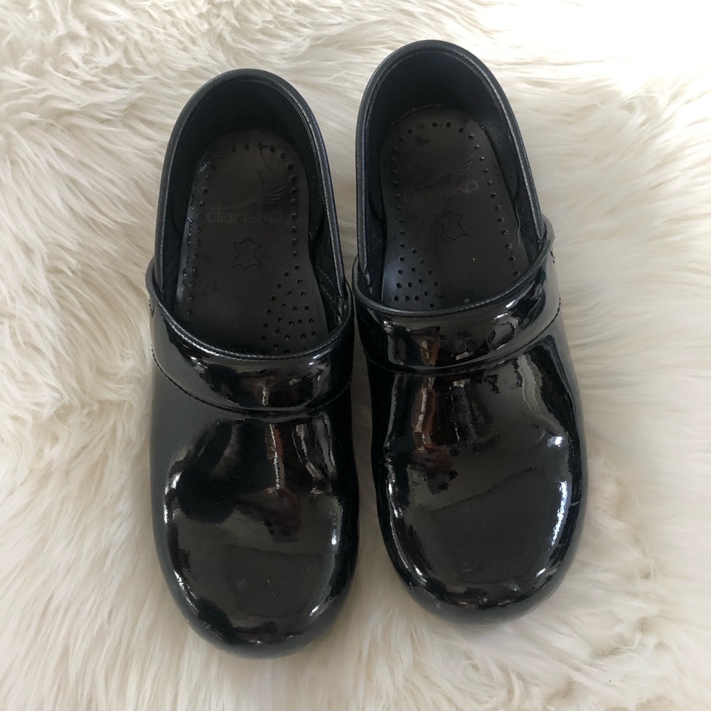 [Dansko] patent Leather Clogs